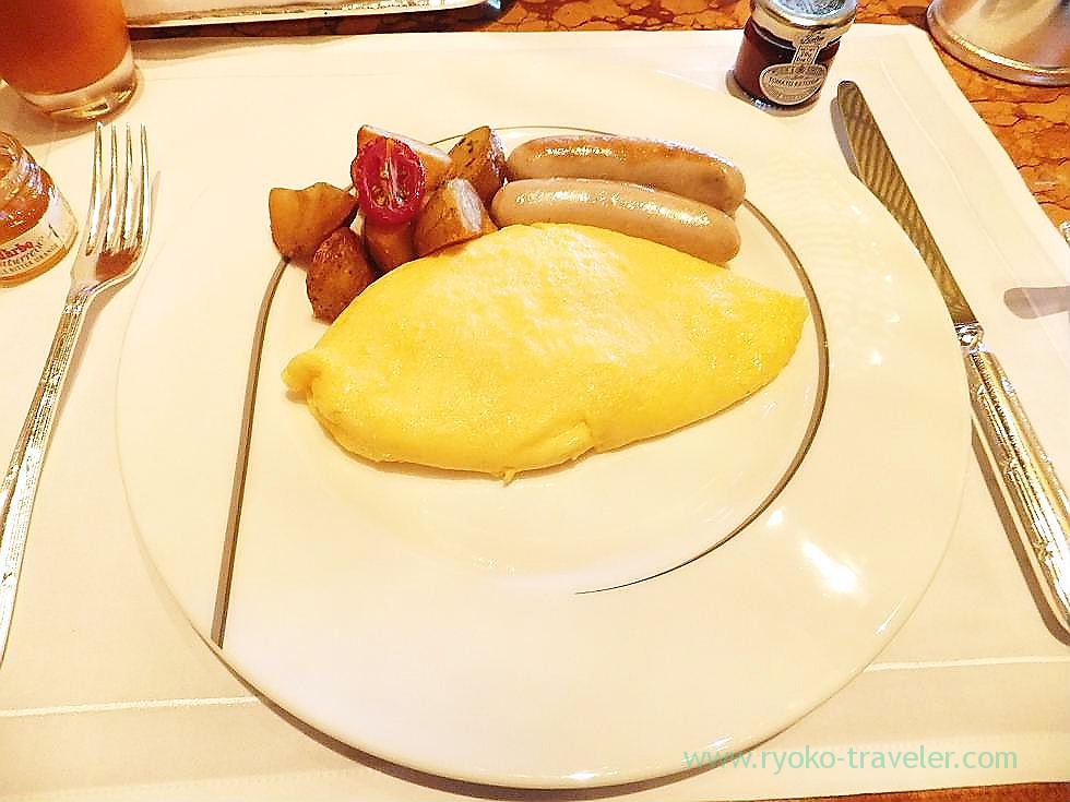 Omlet as breakfast, Peninsula Tokyo (Yurakucho)