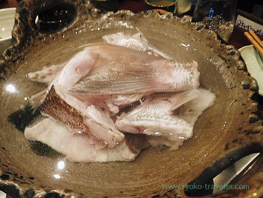 Sea bream shabu-shabu in a pot, Yamadaya (Tsukiji)