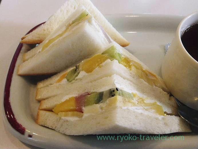 Fruits sandwich, Fruits parlor Fukunaga (Yotsuya-sanchome)
