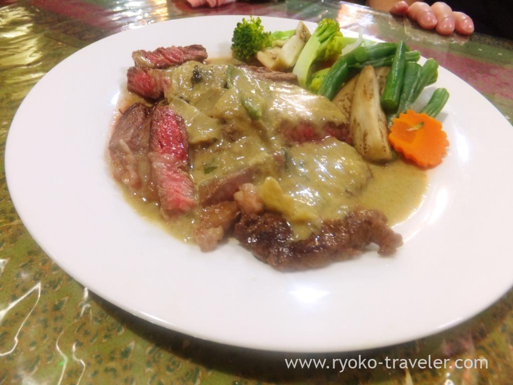 Green curry steak, Inakamura (Koiwa)