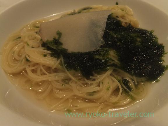 Spaghetti with seaweed, Perci