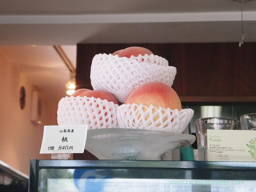Peach, Fruits cafe FRUTAS (Monzen-nakacho）