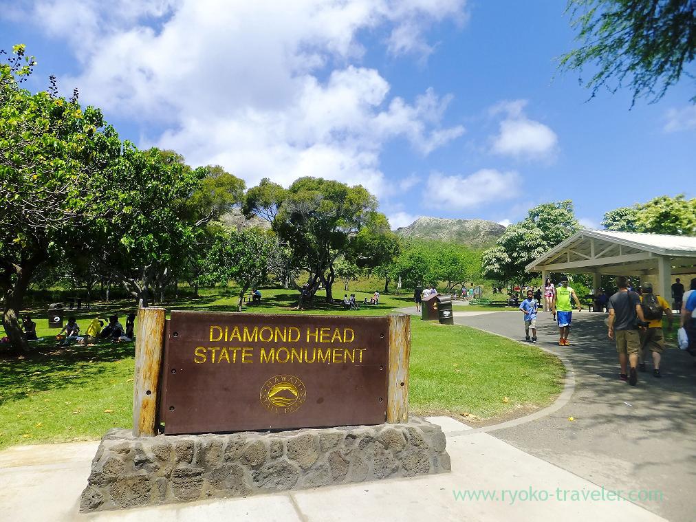 Entrance, Diamond head, Honolulu 2014