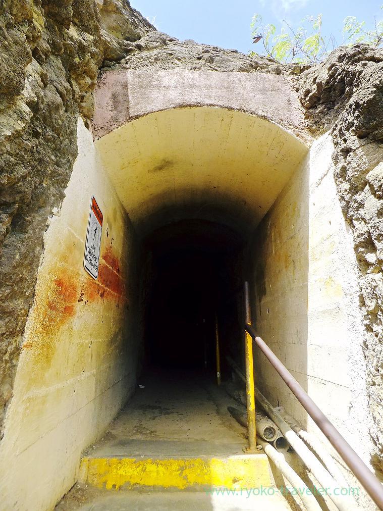 Tunnel, Diamond head, Honolulu 2014