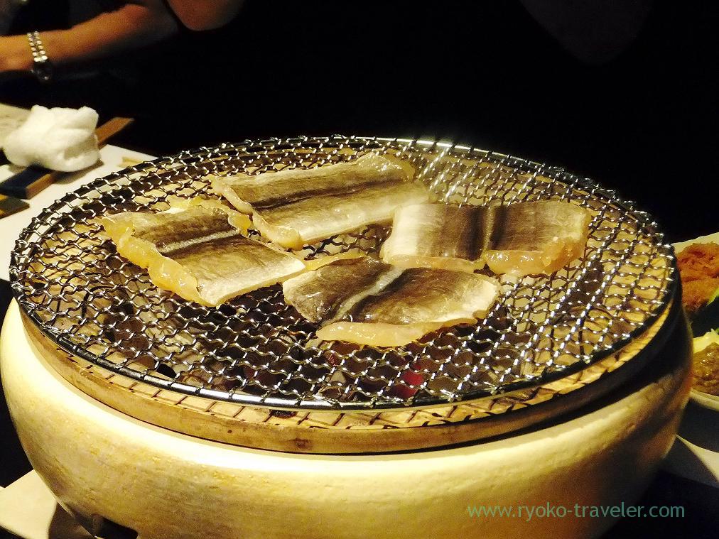 Grilling pike conger marinated with yuan miso, Fujimura (Tsukiji)