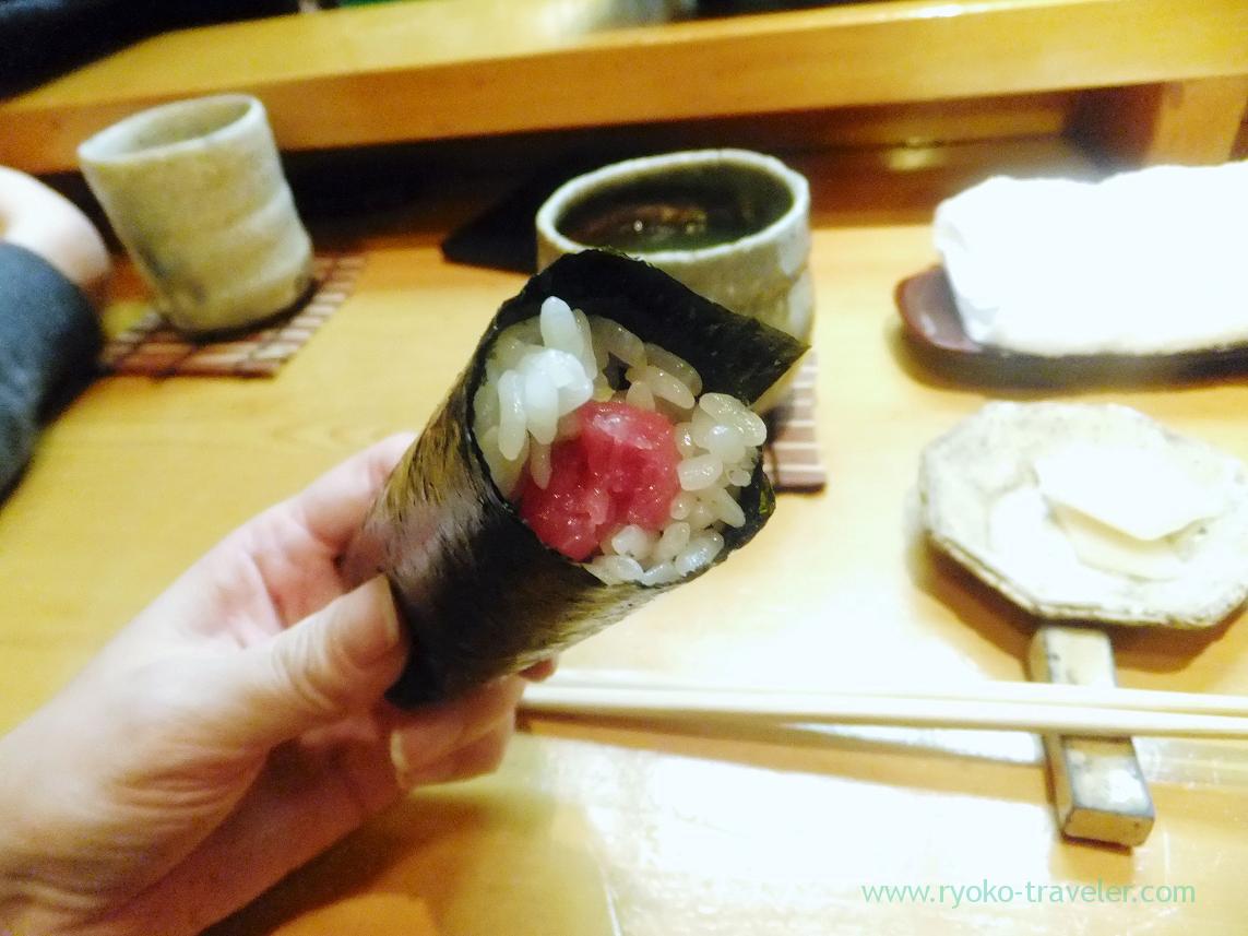 Seaweed roll with tuna, Miyakozushi (Bakuro-Yokoyama)