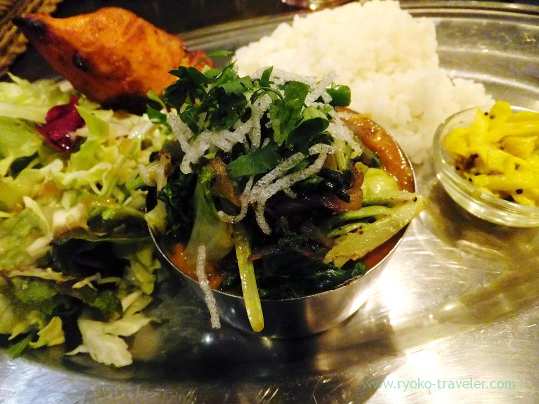 Spring vegetables and Spanish mackerel curry, Anjuna (Takahata-fudo)