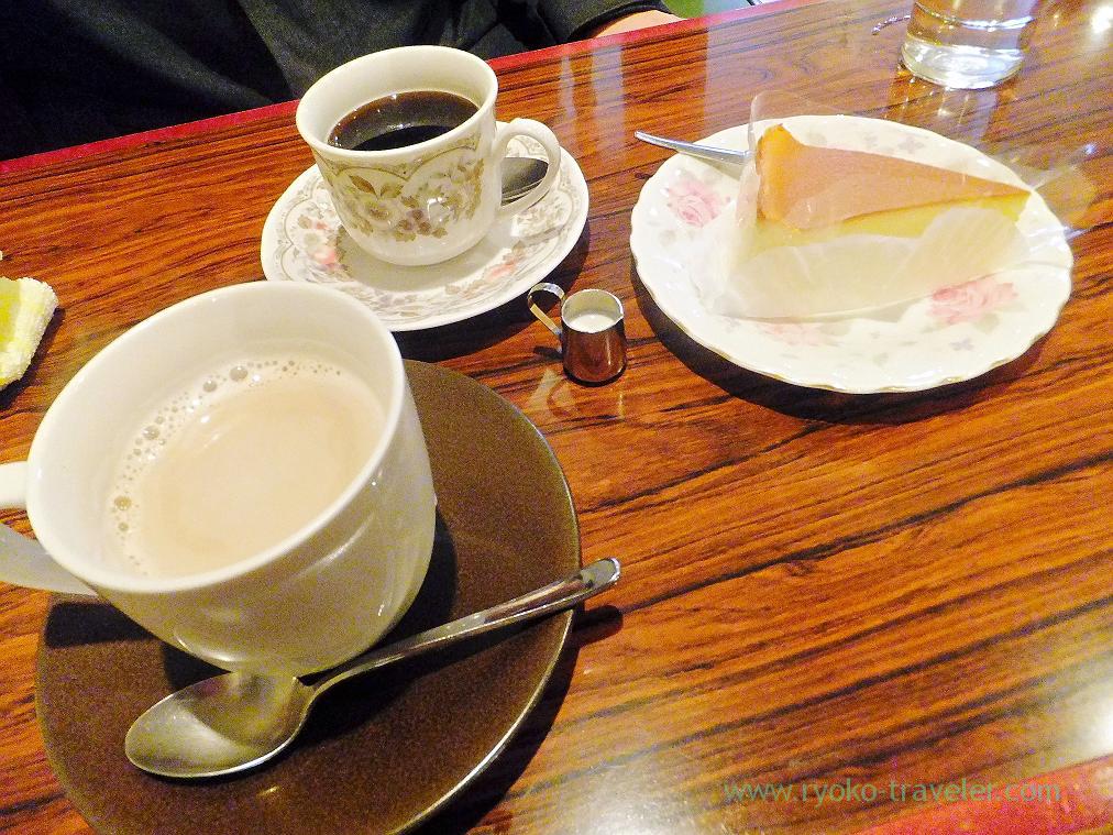 Tea time, Cafe Mona liza (Funabashi)