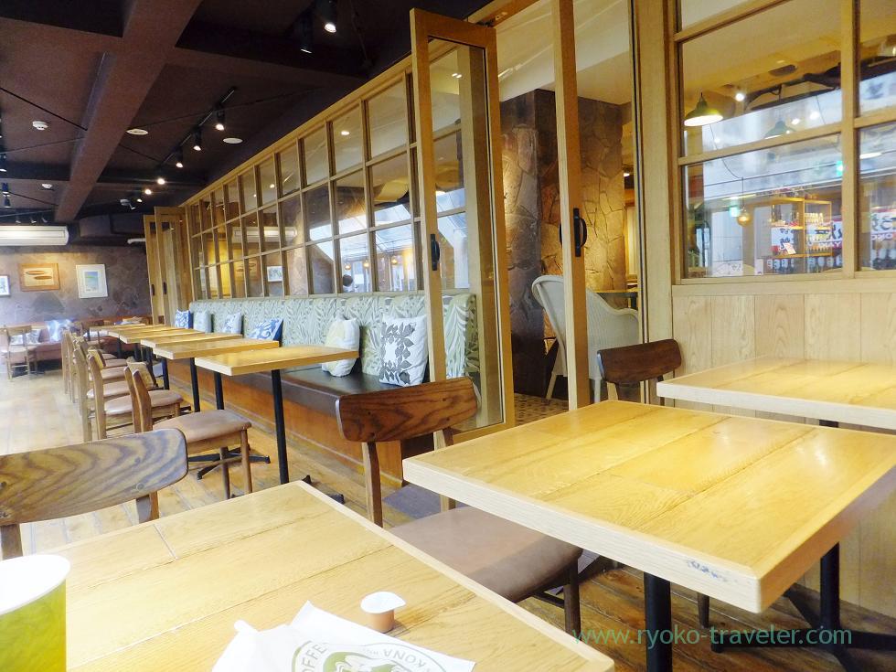 Table, Honolulu Coffee company Nanba branch, Nanba