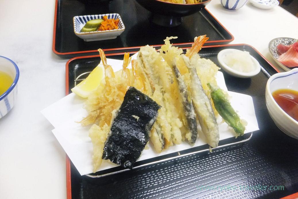 Assorted tempura, Tenfusa (Tsukiji Market)