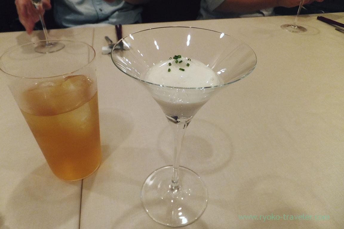 Iced tea and tofu with century egg, Ryuen (Asakusa)