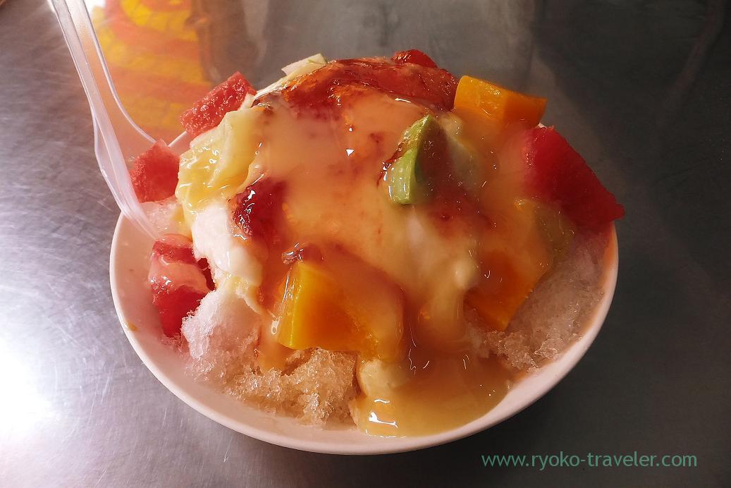 Shaved ice with assorted fruits and almond jelly, Shaved ice shop, Sizihwan, Kaohsiung, Taiwan Kaohsiung 2015