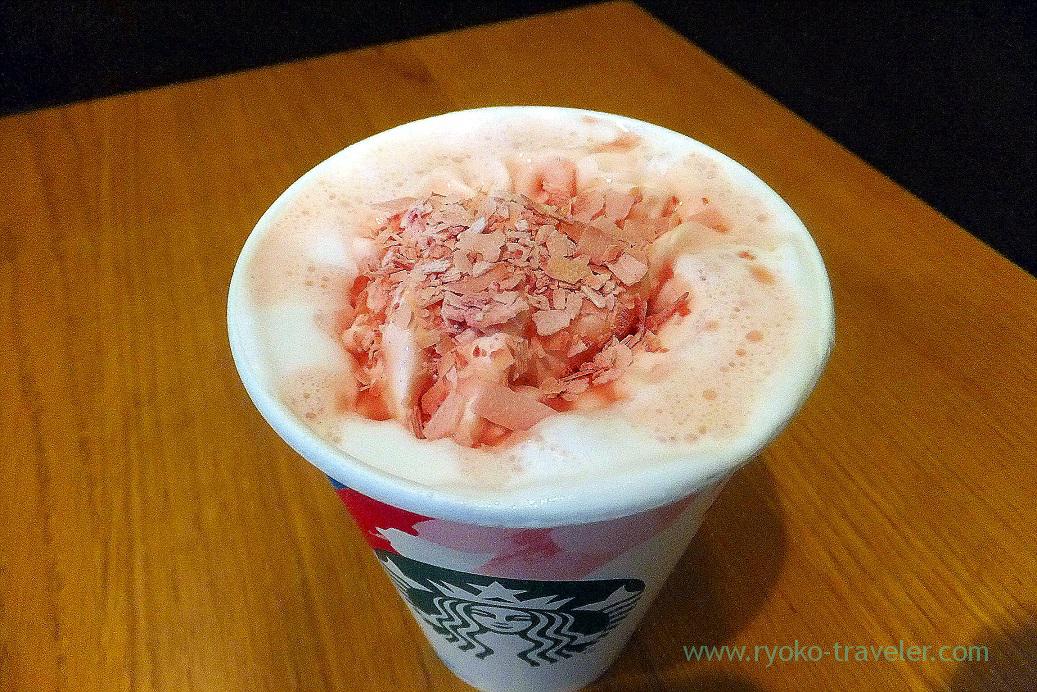 Sakura blossom strawberry latte, Starbucks coffee shiba daimon branch (Daimon)