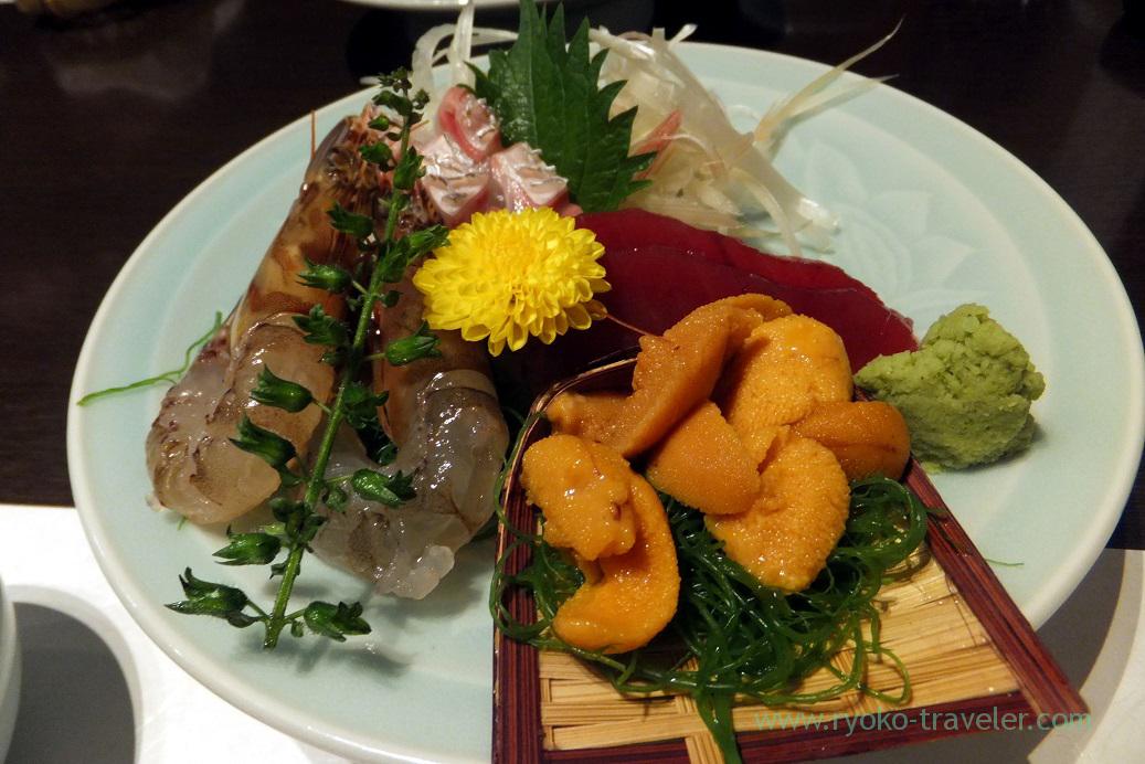 Kuruma prawn, bonito, sea urchin and red sea bream, Tokichi (Kinshicho)
