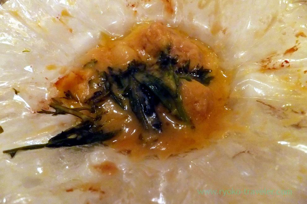 Salsiccia finocchiona gnocchi, glebionis coronaria and garbanzo beans, il tram (Kiyosumi-Shirakawa)