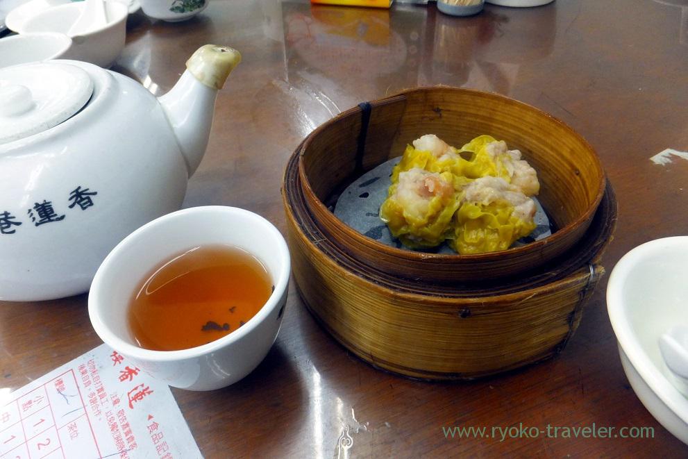 Steamed chinese dumpling wrapped in a thin flour, Lin heung Tea House,Sheung Wan (Hongkong 201602)