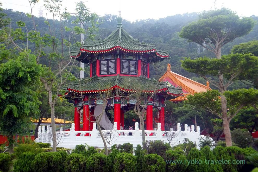 Pavilion, National Revolutionary Martyrs’ Shrine, Dazhi (Taipei 201605)