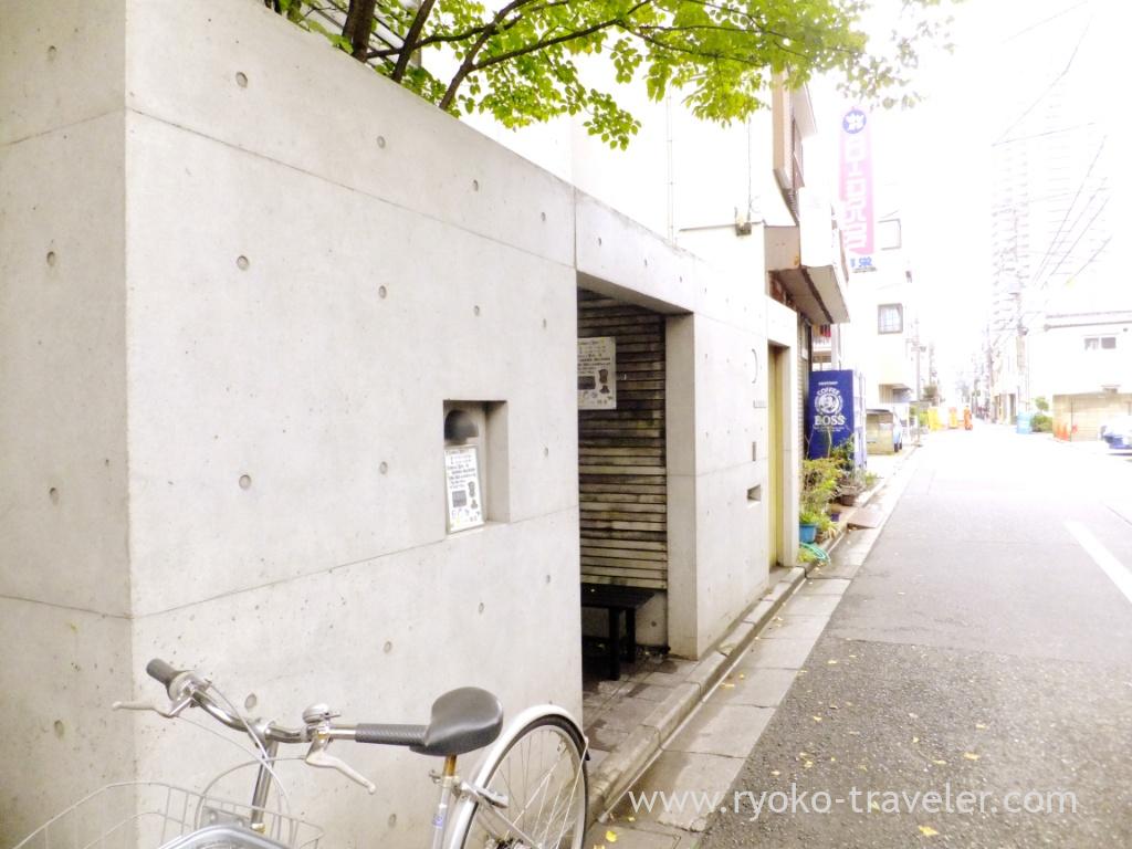 フツーの住宅街の中にいきなりこんな素敵なお店が現れます(・ω・´)